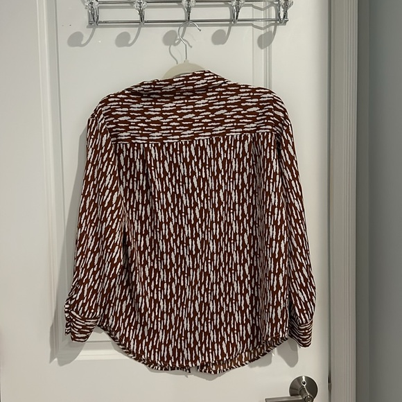 Patterned Blouse - Picture 5 of 5